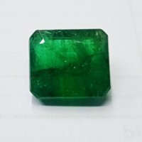 Natural Emerald Octagon 07.27 carat ( 08.00 Ratti )